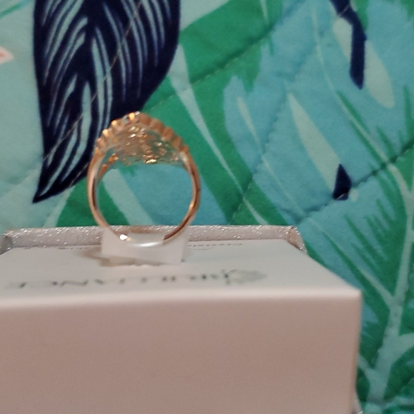 BRILLIANCE RING w/SWAROVSKI CRYSTALS - Picture 4 of 4